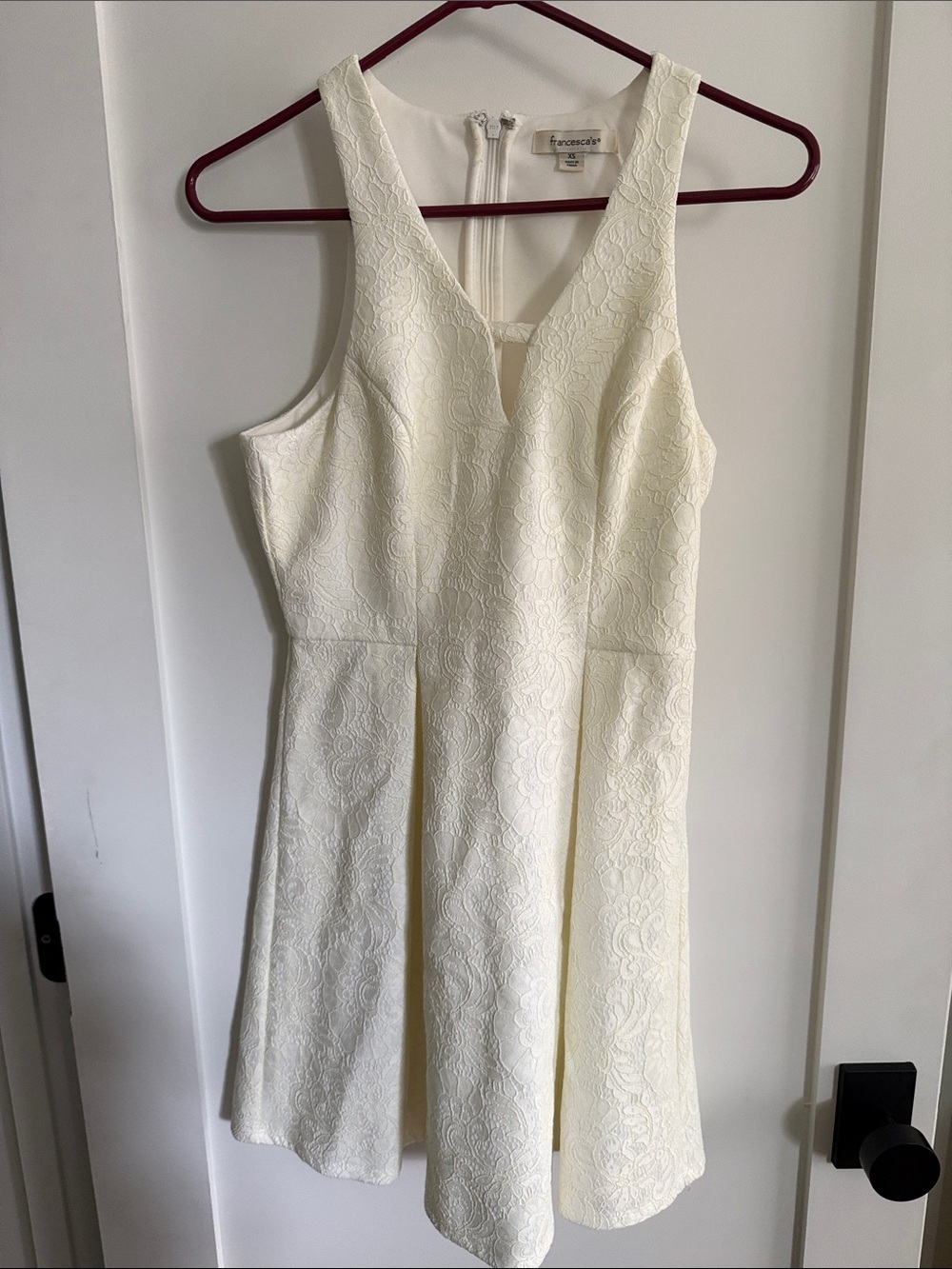Francesca's Collections Ivory Lace V-Neck Sleeveless Mini Dress